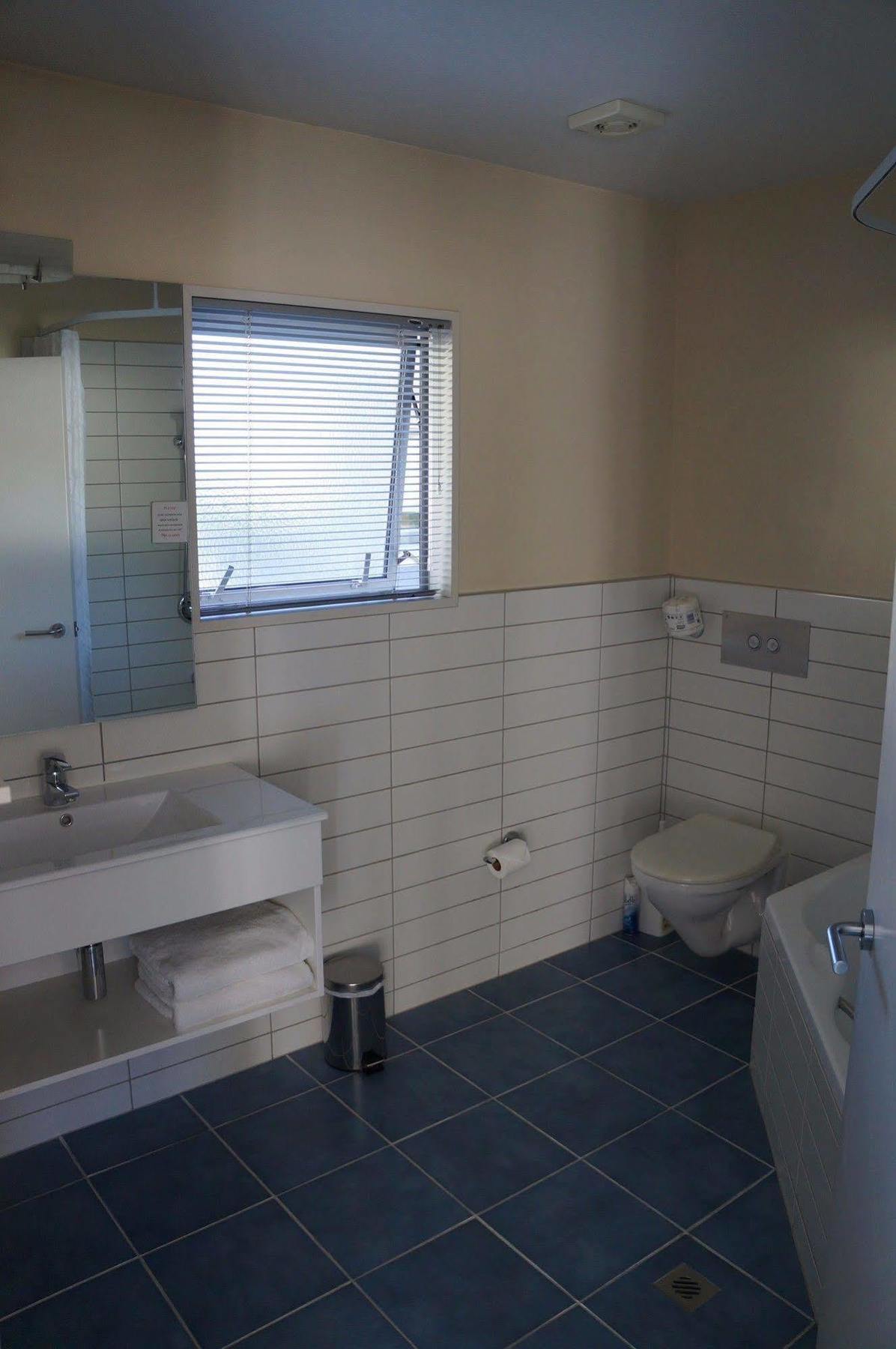 Beaches Nelson Luaran gambar Bathroom
